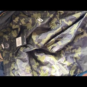 Men’s Nike wind breaker pants
